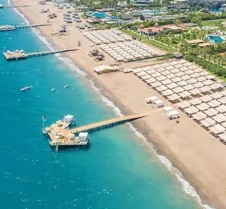 50 Meters From The Lara Apartment
