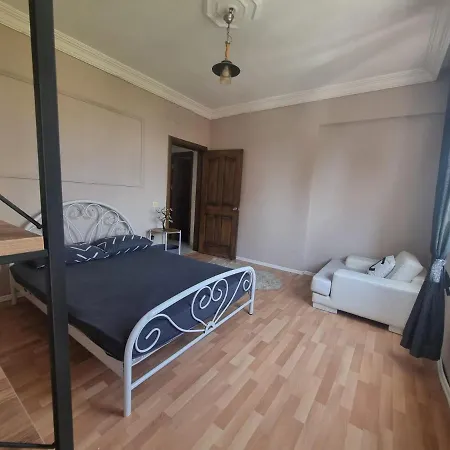 Apartment 50 Meters From The Lara